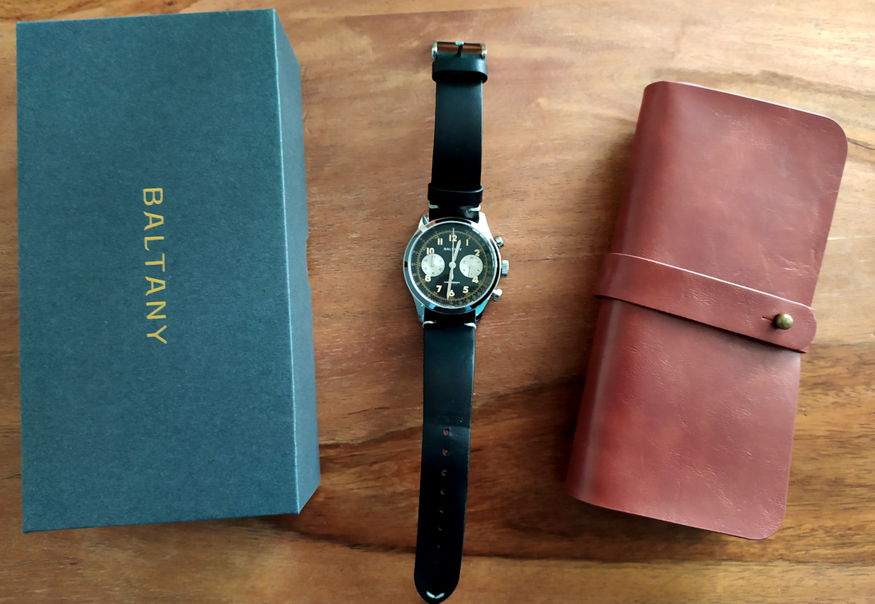 Baltany Retro Panda Chronograph S5034