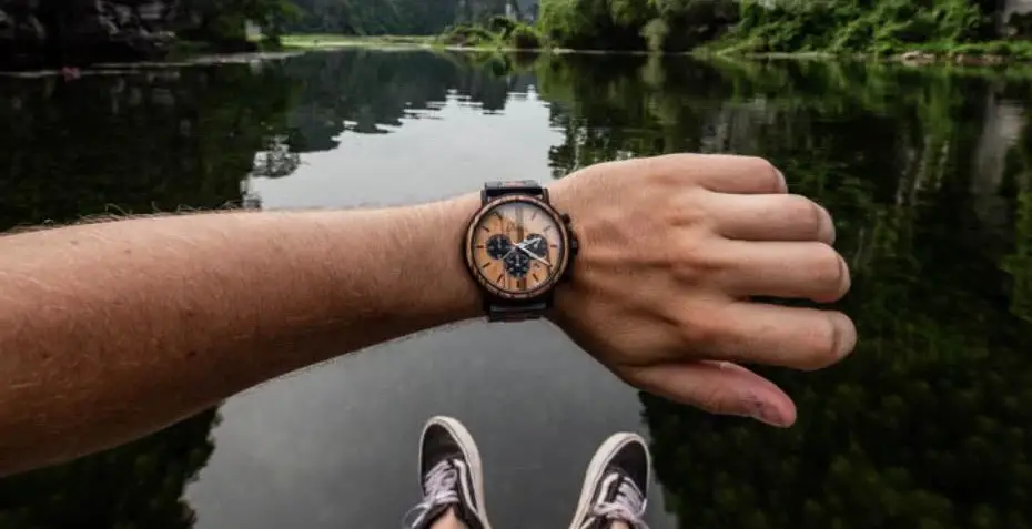 montre en bois