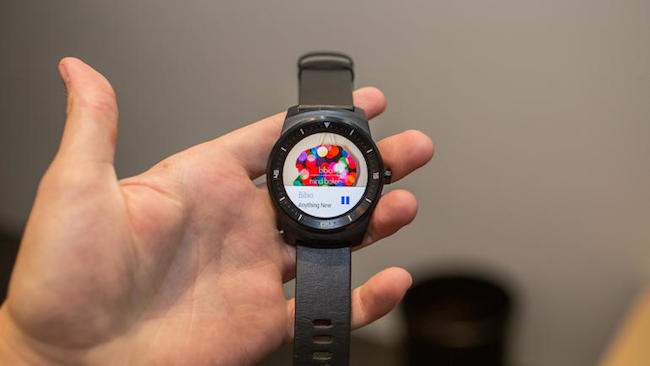 montre connectée lg g watch R