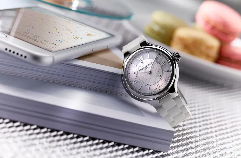 Frédérique Constant Horological Smartwatch Notify femme