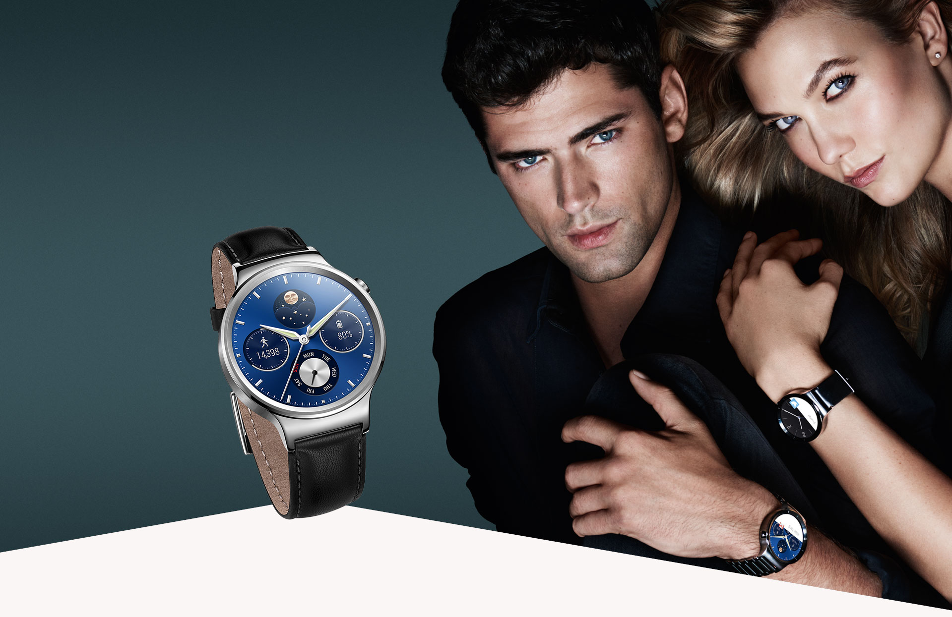 homme et femme avec une montre connectée